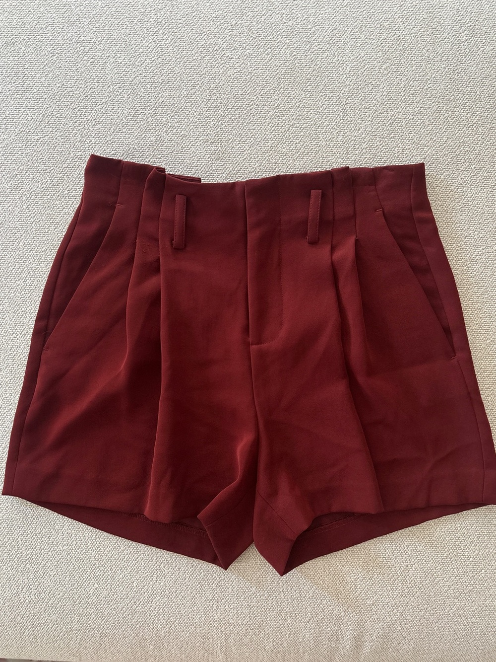Vince Pleated High Rise Paper-Bag Shorts Redwood Red Size 6
